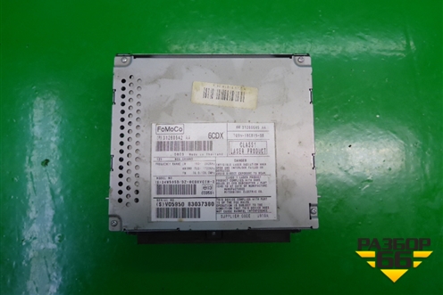 Магнитола (CD проигрыватель) (31260545) для Volvo XC70 с 2007г