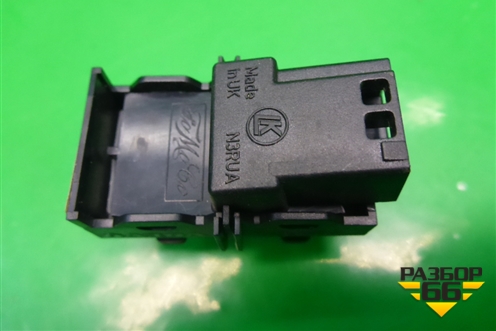 Кнопка центрального замка (30710475) для Volvo XC70 с 2007г
