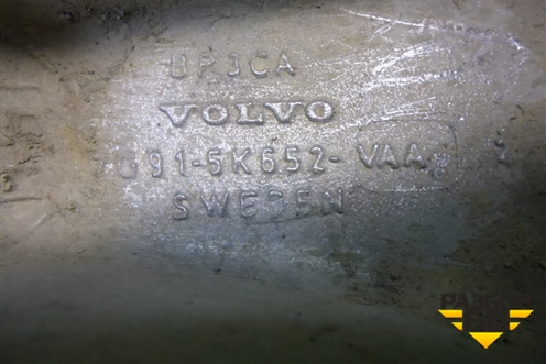 Рычаг задний нижний под пружину (7G915K652VAA) для Volvo XC70 с 2007г