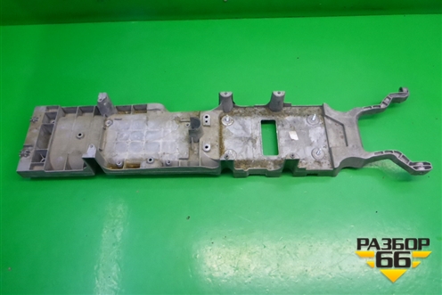 Кронштейн (консоли) (30781451) для Volvo XC70 с 2007г