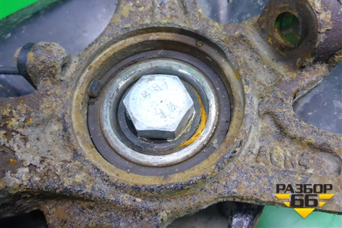 Кулак поворотный передний правый (АКПП) для Honda Civic 4D с 2006-2012г