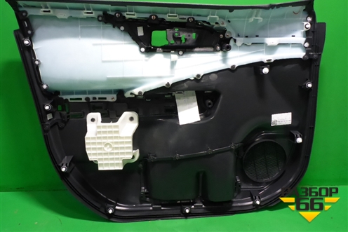 Обшивка двери передней правой под электрику (676100R260C0) для Toyota Rav-4 с 2018г