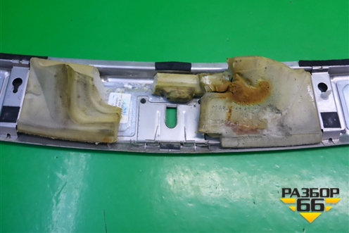 Обшивка багажника на заднюю панель (7L5863459D) для Porsche Cayenne с 2003-2010г