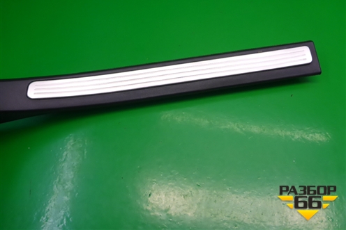 Накладка порога внутренняя левая (7L0853369E) для Porsche Cayenne с 2003-2010г
