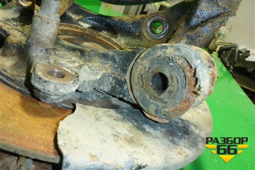 Кулак задний правый (4.8л M4801) (7L0605436B) для Porsche Cayenne с 2003-2010г