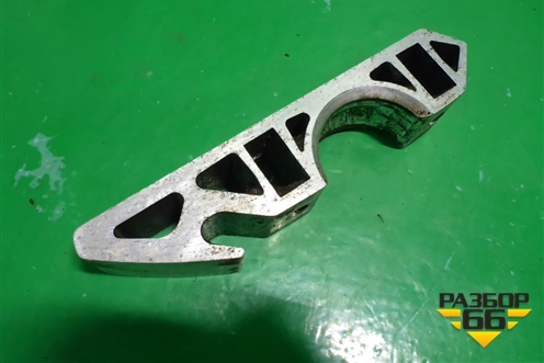Кронштейн переднего стабилизатора (7L0411063B) для Porsche Cayenne с 2003-2010г