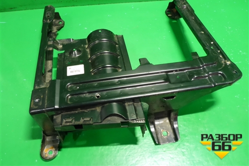 Кронштейн сиденья (переднего правого) (7L0881678G) для Porsche Cayenne с 2003-2010г