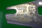 Петля крышки багажника правая (4F5827302E) для Audi A6 (C6) с 2004-2011г