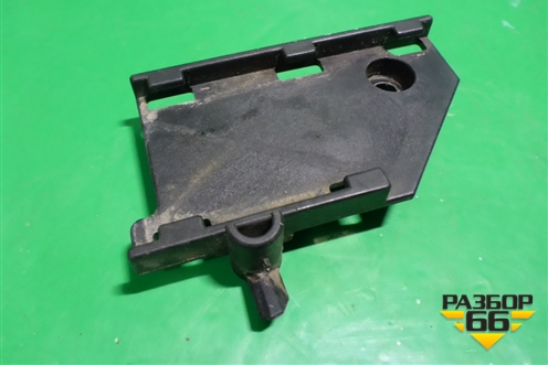 Кронштейн (расширительного бачка) (7L0121093) для Porsche Cayenne с 2003-2010г