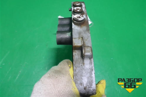 Плита КПП (МКПП 6ст WRX STI) (30630AA060) для Subaru Impreza (GH-GE) с 2008-2011г