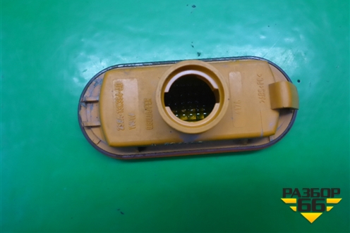 Повторитель на крыло (2S6A13K354AD) для Ford Fusion с 2002г