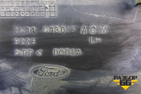 Обшивка багажника на заднюю панель (левая) (2N11N13025ACW) для Ford Fusion с 2002г