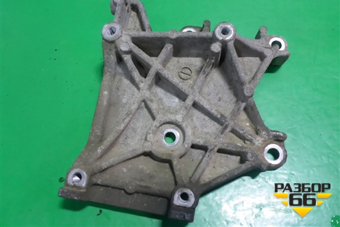 Кронштейн компрессора кондиционера (1.6л 4G18) (MR360566) для Mitsubishi Lancer-9  с 2003-2008г