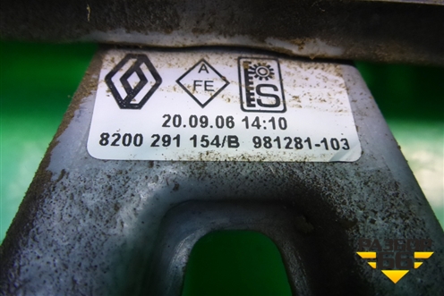 Стеклоподъёмник механический задний левый (8200291154) для Renault Clio с 2005-2012г