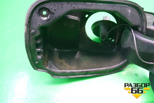 Лючок бензобака (8200389403 8200383466) для Renault Clio с 2005-2012г