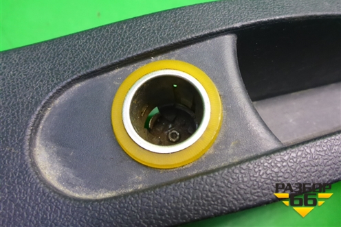 Консоль (8200475735) для Renault Clio с 2005-2012г
