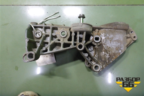 Кронштейн компрессора кондиционера (1.4л K4JG780) (8200242569) для Renault Clio с 2005-2012г