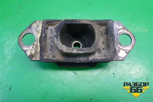 Опора КПП левая (8200358147) для Renault Clio с 2005-2012г