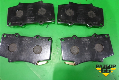 Колодки тормозные передние (новые) (044650K370) для Toyota Fortuner с 2016г