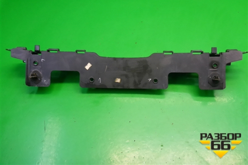 Кронштейн заднего бампера (8200290035) для Renault Clio с 2005-2012г