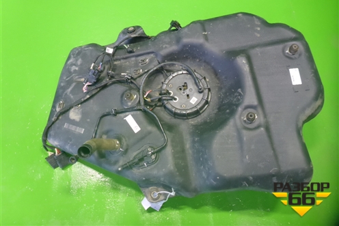 Бак системы ADBLUE (A1664701001) для Mercedes Benz GL-Klass X166 с 2012г