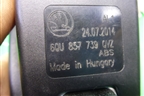 Замок ремня безопасности задний (60U857739QVZ) для Skoda Rapid с 2013г