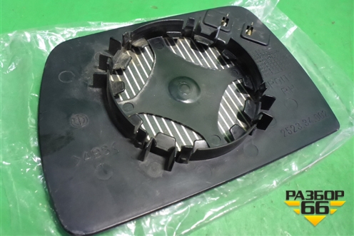 Стекло зеркала правого (новое) (51163404626) для BMW X3 E83 с 2004-2010г