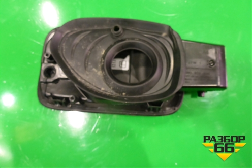 Лючок бензобака (8W0809906) для Audi A4 (В9) с 2015г