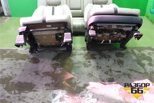 Сиденья комплект (кожа с AIR BAG и подогревом) для Mazda CX 7 с 2006-2012г