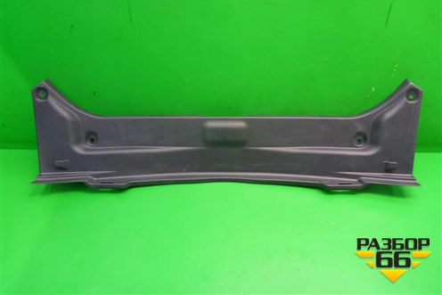 Обшивка багажника на заднюю панель (5838733140) для Toyota Camry V70 с 2017г
