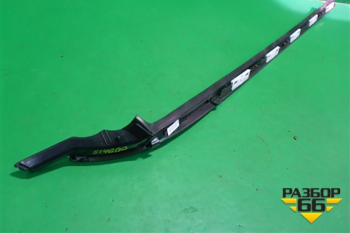 Молдинг лобового стекла правый (новый) (755040E010) для Toyota Highlander с 2013-2021г