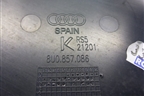 Накладка на торпедо (боковая правая) (8U0857086) для Audi Q3 с 2011-2018г