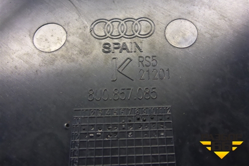Накладка на торпедо (боковая левая) (8U0857085) для Audi Q3 с 2011-2018г