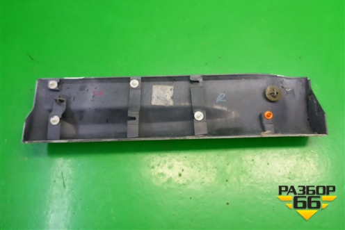 Накладка двери задней правой (DGP000221) для Land Rover Range Rover Sport с 2005-2012г