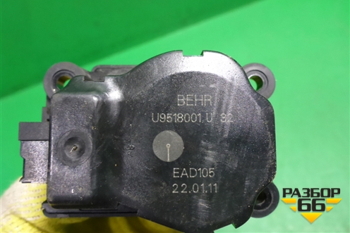 Моторчик заслонки отопителя (U9518001) для Opel Astra J с 2009г