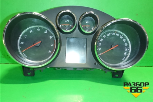 Щиток приборов МКПП (769166750U) для Opel Astra J с 2009г