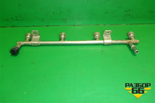 Рейка топливная рампа (1.6л A16XER) (55562597) для Opel Astra J с 2009г
