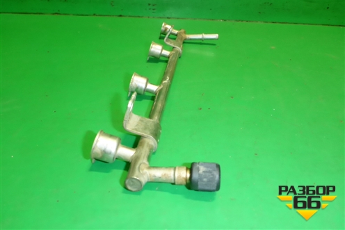 Рейка топливная рампа (1.6л A16XER) (55562597) для Opel Astra J с 2009г