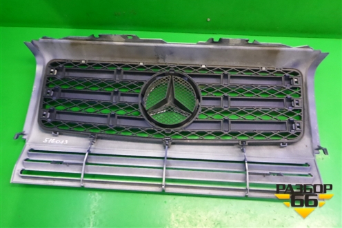 Решетка радиатора (после 2012г) (A4638880051) для Mercedes Benz G-Klass W463 с1989г