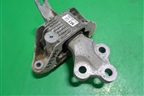 Опора двигателя правая (1.6 A16XER МКПП) (13287953) для Opel Astra J с 2009г