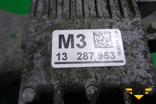 Опора двигателя правая (1.6 A16XER МКПП) (13287953) для Opel Astra J с 2009г