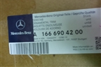 Накладка стекла заднего правого (кузовного) (A1666904200) для Mercedes Benz GL-Klass X166 с 2012г