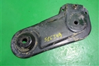 Кронштейн подрамника левый (задний) (13266387) для Opel Astra J с 2009г