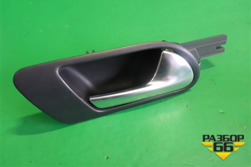 Ручка внутренняя двери передней правой (1K5837114) для Volkswagen Jetta с 2005-2011г