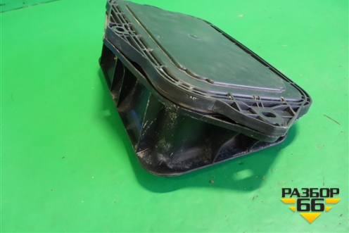 Воздуховод отопителя (с крышкой) (1K0815479B) для Volkswagen Jetta с 2005-2011г