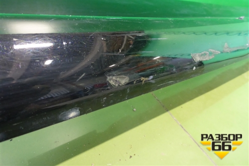 Накладка на порог наружная правая на подножку (5177360160) для Toyota Land Cruiser (200) с 2008г