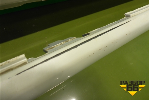 Накладка на порог наружная левая на подножку (5177460160) для Toyota Land Cruiser (200) с 2008г