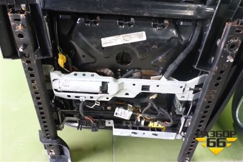 Сиденья комплект (с AIR BAG подогрев) (A0009103522) для Mercedes Benz ML-Klass W164 c 2005-2011г
