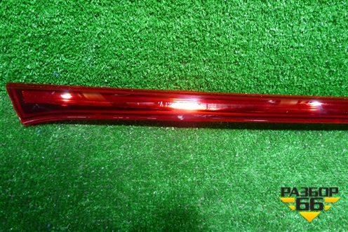 Отражатель в дверь багажника (X-LINE не для Led фонарей) (87310H0200) для Kia Rio с 2017г