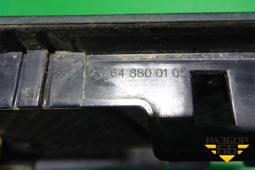Решетка в капот (левая) (A1648800105) для Mercedes Benz ML-Klass W164 c 2005-2011г